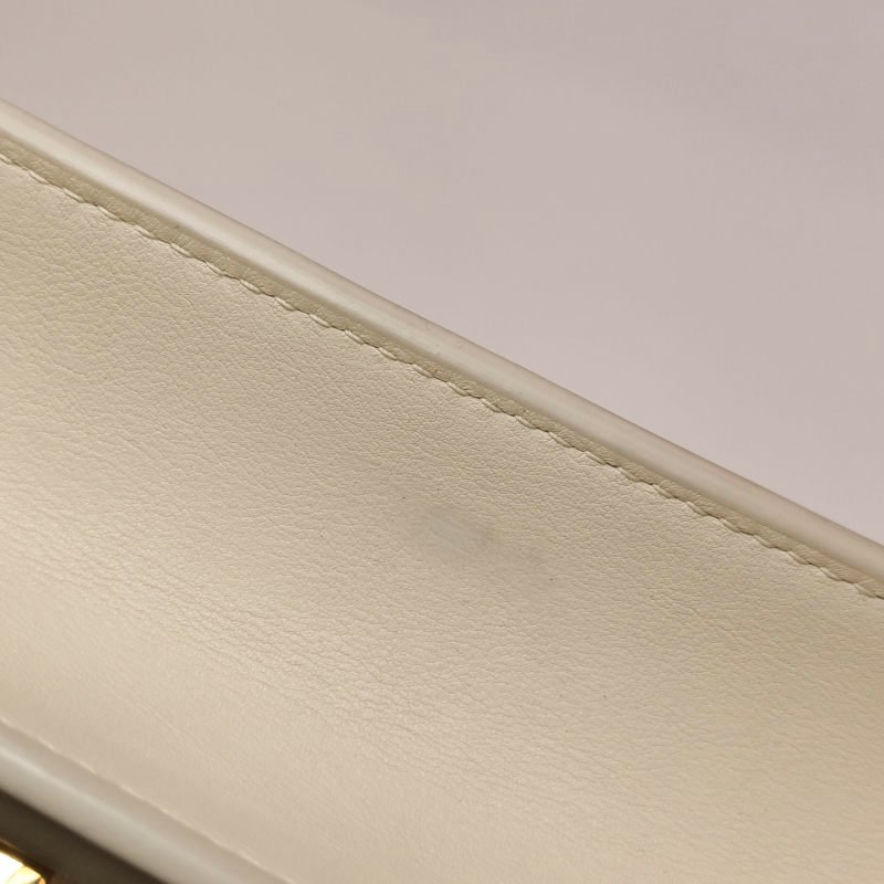 Dior 30 Montaigne 蒙田包小號牛皮純色CD標誌斜挎包-19