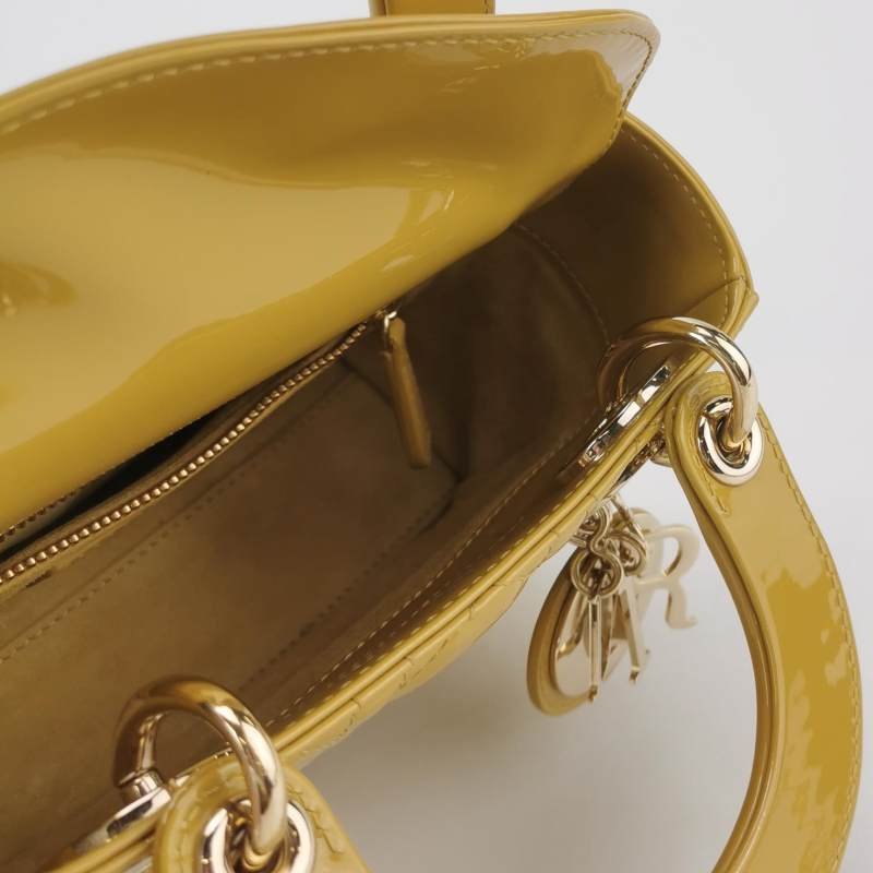 Dior Lady Dior 戴妃包迷你漆皮純色藤格紋字母Logo吊飾斜挎包單肩包-6