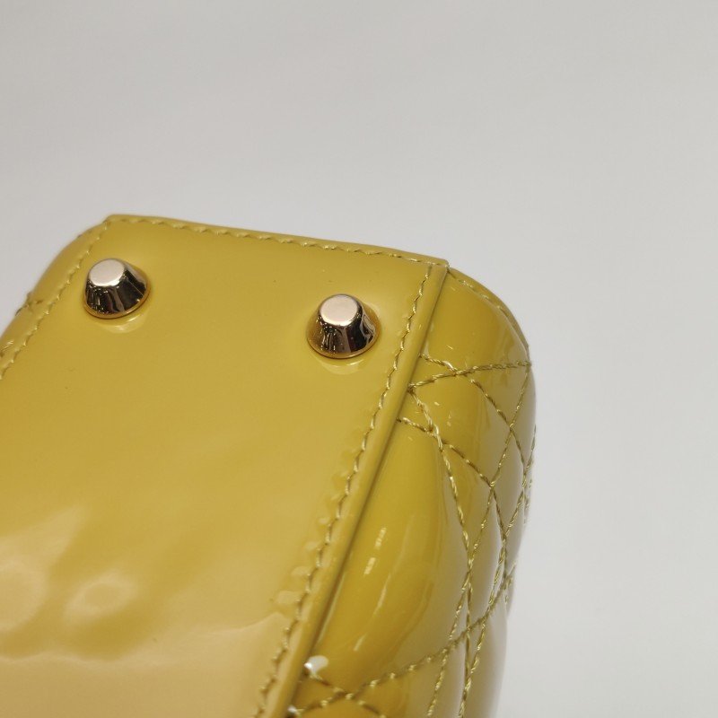 Dior Lady Dior 戴妃包迷你漆皮純色藤格紋字母Logo吊飾斜挎包單肩包-11