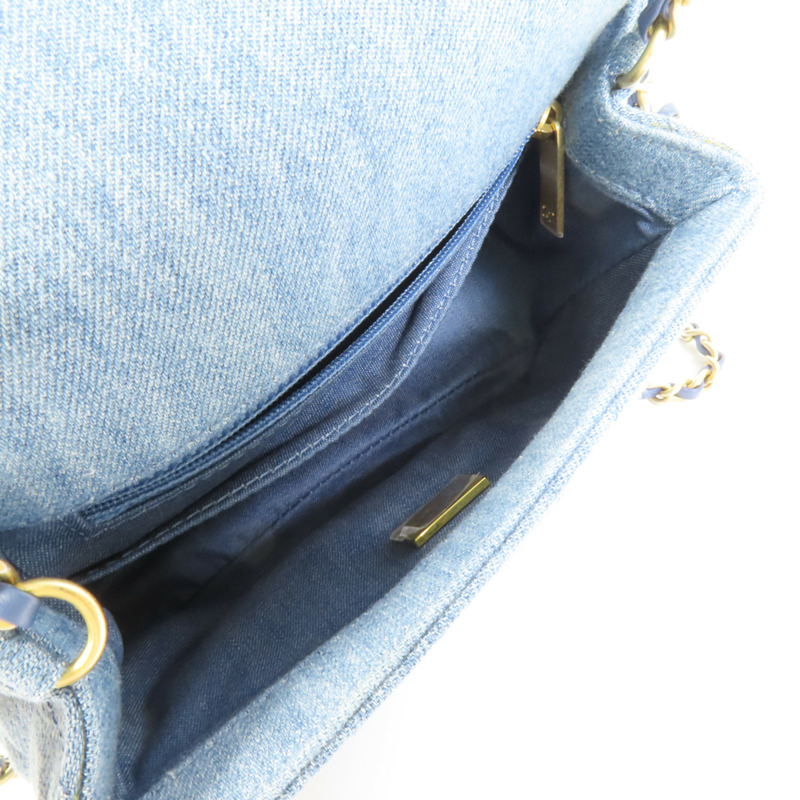 CHANEL Denim Mini Classic 17金扣鏈帶肩背袋-8