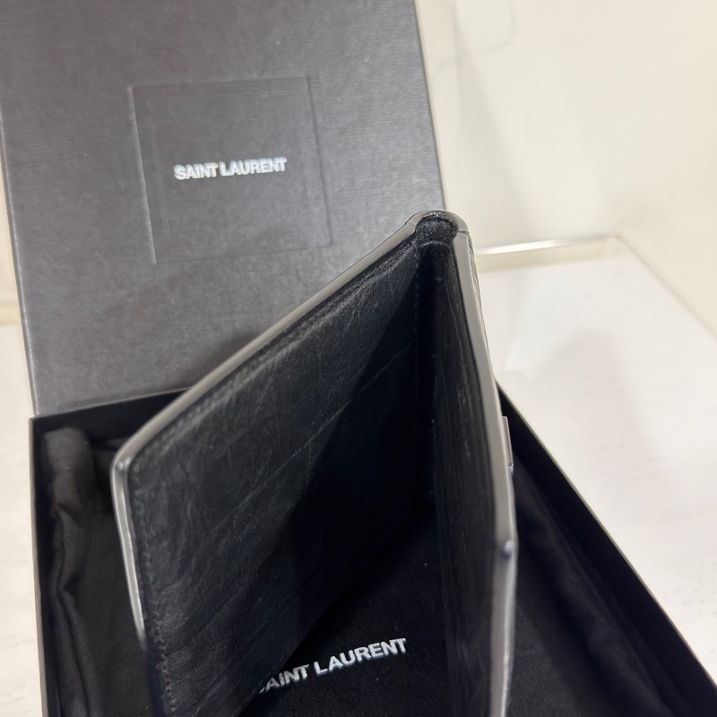 #全配🉑送禮 #男女同款 Ysl SoBlack 鱷魚壓紋牛皮對開短夾-3
