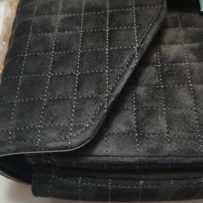 Celine CBag中號翻毛皮純色絎縫金屬扣斜挎包單肩包-16