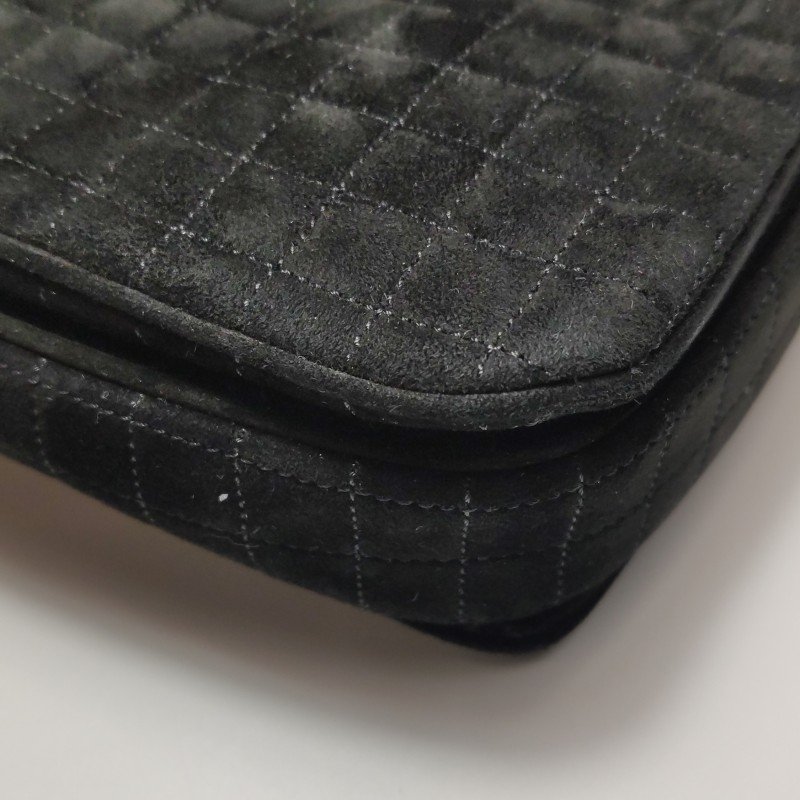 Celine CBag中號翻毛皮純色絎縫金屬扣斜挎包單肩包-17