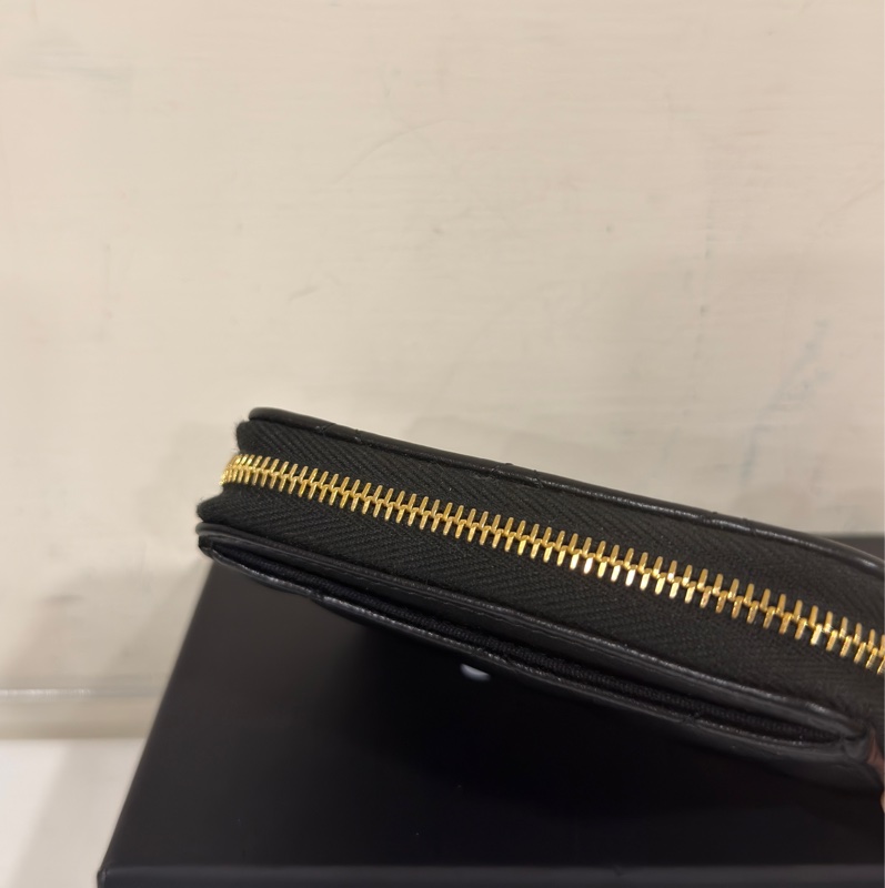 #全新帶膜 #全配🉑送禮 香奈兒黑金ㄇ字拉鍊零錢包 芯片款-4