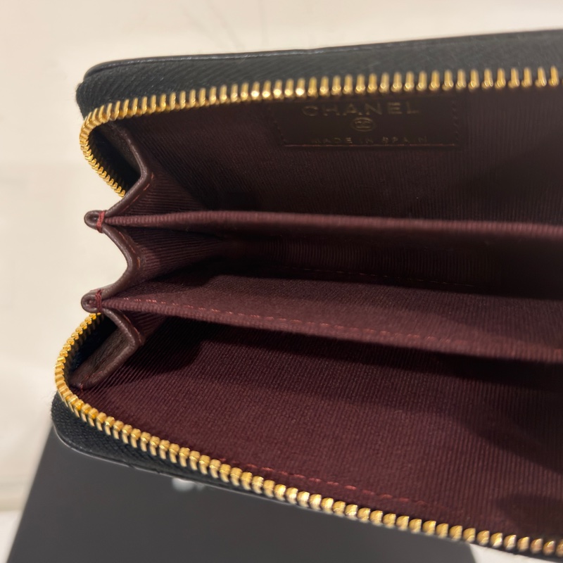 #全新帶膜 #全配🉑送禮 香奈兒黑金ㄇ字拉鍊零錢包 芯片款-5