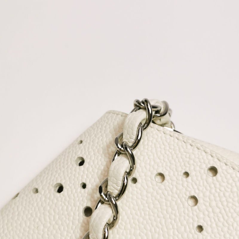 Chanel Flap Bag牛皮字母雙C斜挎單肩包-13