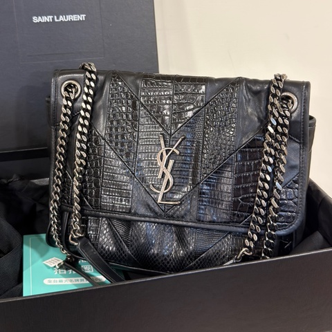#全台唯一蛇皮拼牛皮 #櫃上15萬 Ysl黑銀Niki 中號 #賠💰割愛