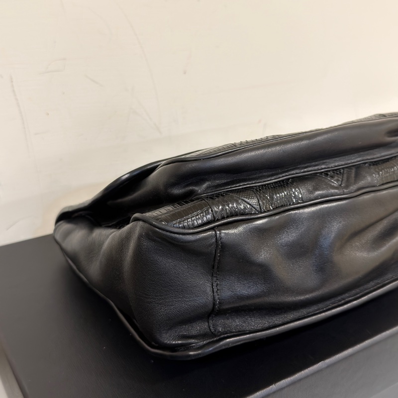 #全台唯一蛇皮拼牛皮 #櫃上15萬 Ysl黑銀Niki 中號 #賠💰割愛-5