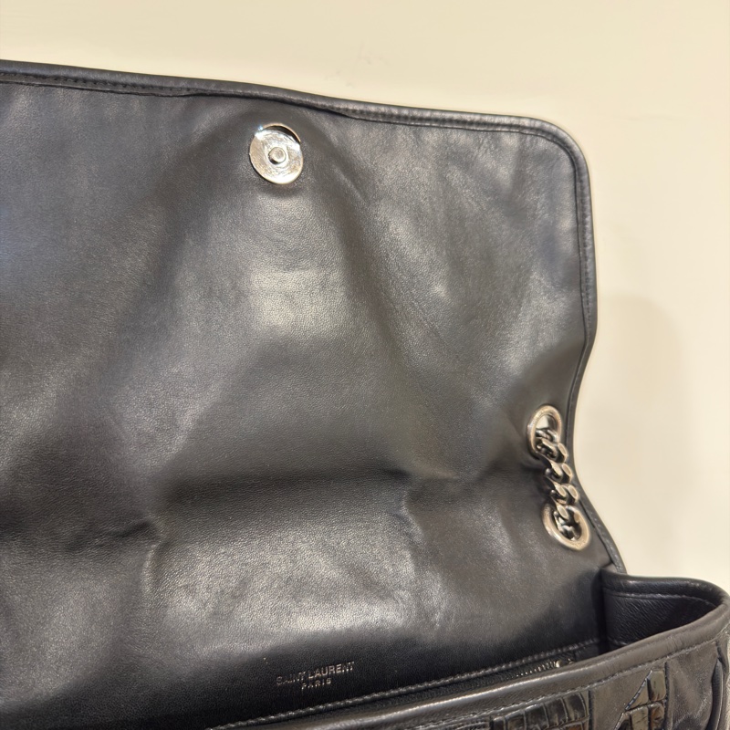 #全台唯一蛇皮拼牛皮 #櫃上15萬 Ysl黑銀Niki 中號 #賠💰割愛-15