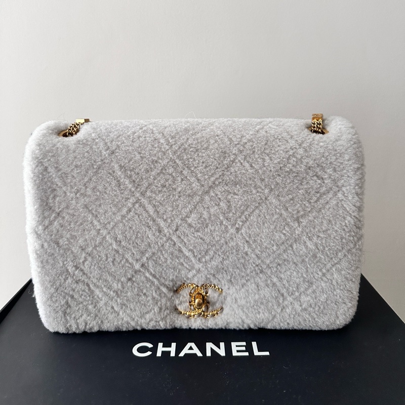 Chanel 小羊皮毛毛 灰色 口蓋包 肩背包 芯片-0