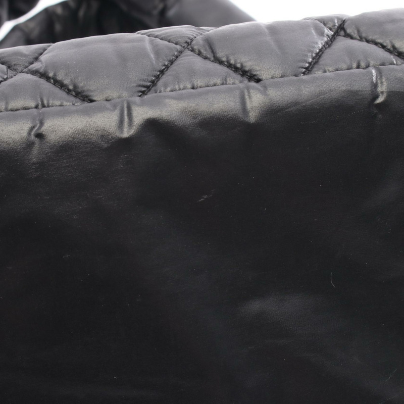 香奈兒 Coco Cocoon 小號手提包，尼龍皮革，黑色波爾多紅色配色，二手 CC-7