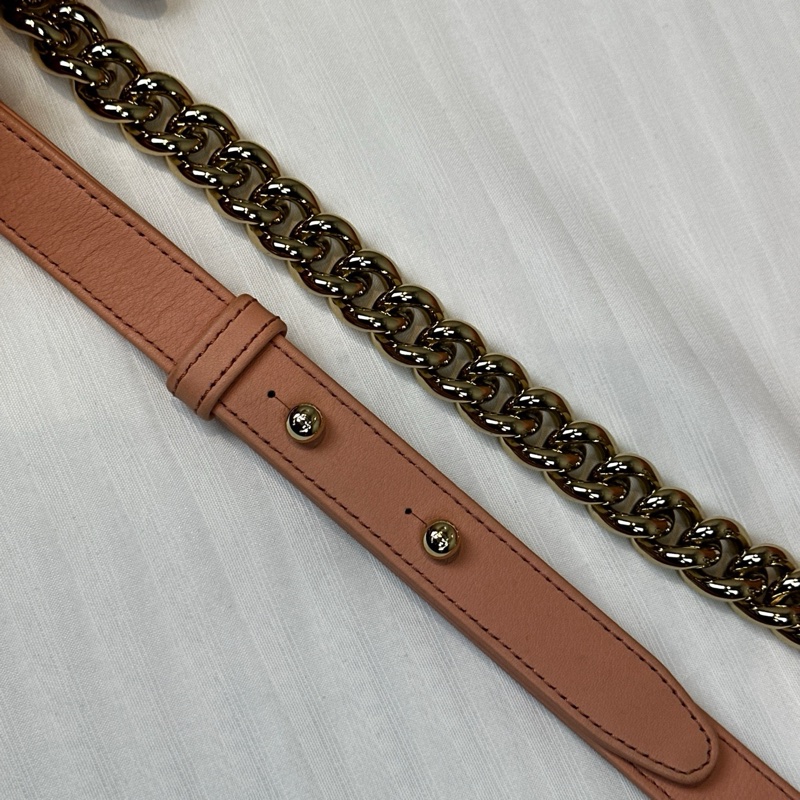 香奈兒/Chanel Leboy粉色金扣V紋中號肩背斜背包25x9x15cm-8