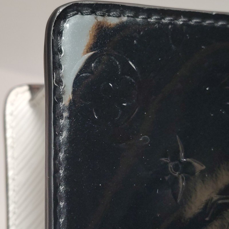 Louis Vuitton(LV)Spring Street牛皮漆皮老花壓紋S-lock鎖扣斜挎包單肩包-13