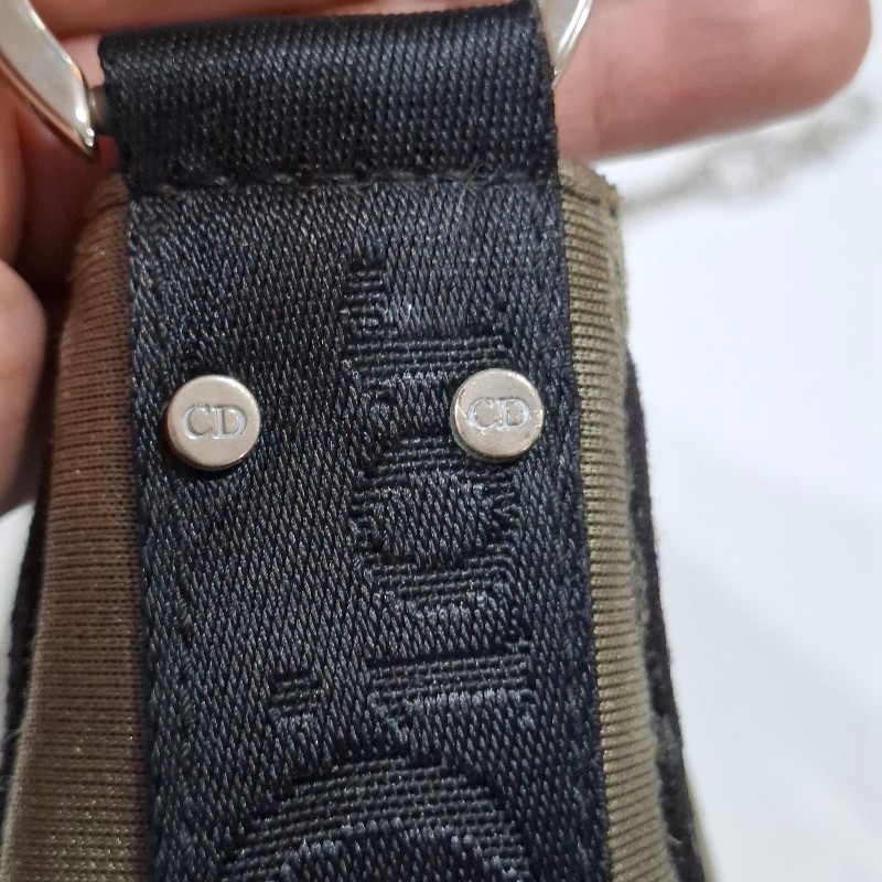 Christina Dior 水鑽釦頭Hobo包-21