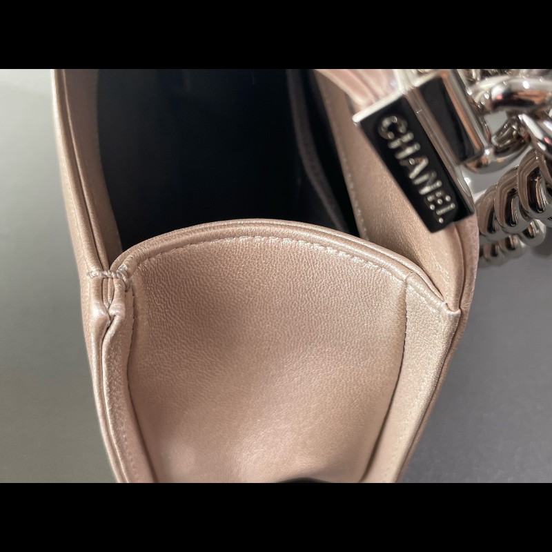 Chanel  Leboy 20cm 小號 珠光色粉 銀扣-20