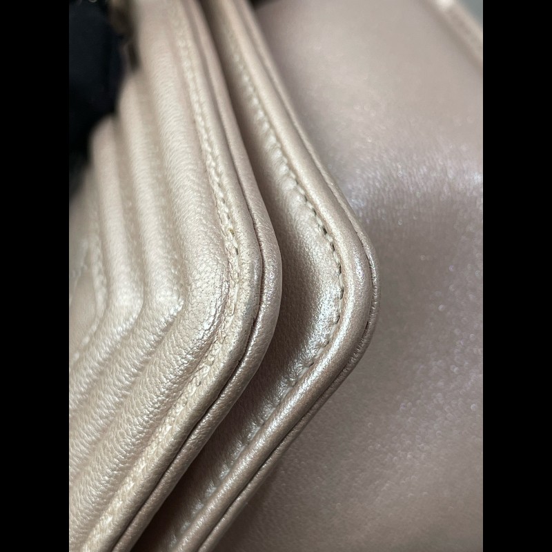 Chanel  Leboy 20cm 小號 珠光色粉 銀扣-24