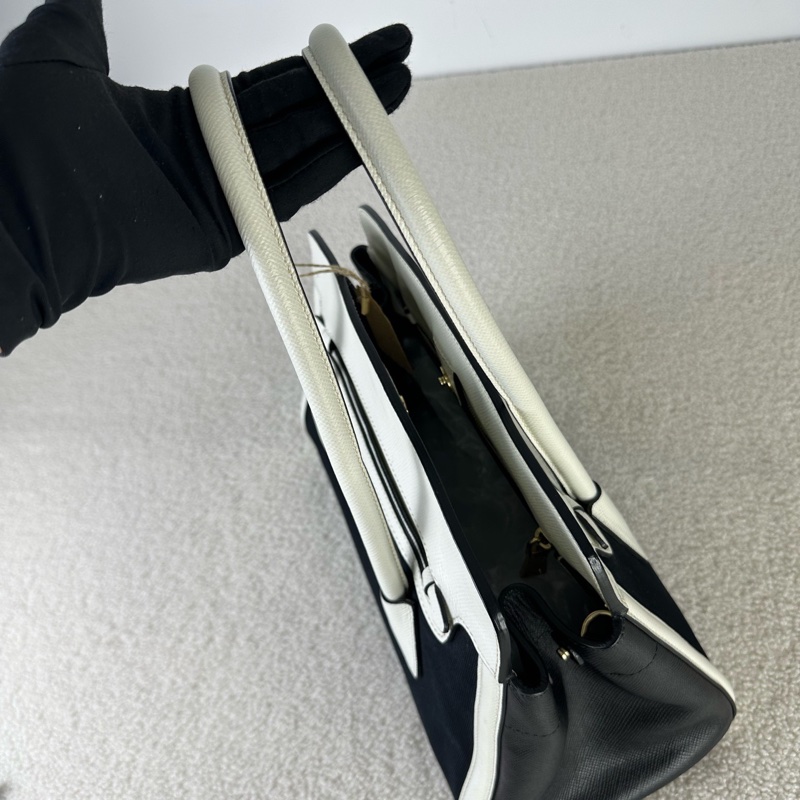 PRADA 熊貓拼色托特包 手提包 有肩帶可斜挎 白色牛皮拼黑色帆布 尺寸約33*24 款式稀有-8