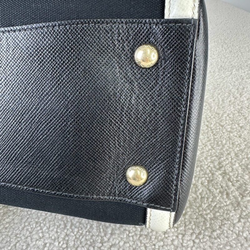 PRADA 熊貓拼色托特包 手提包 有肩帶可斜挎 白色牛皮拼黑色帆布 尺寸約33*24 款式稀有-14