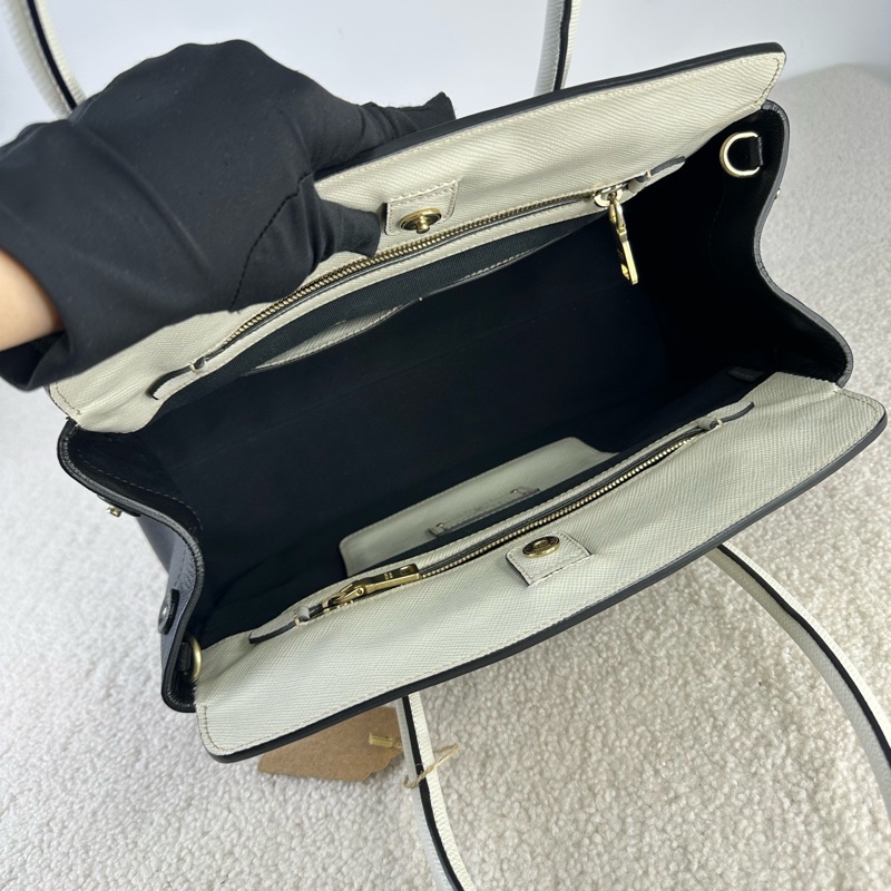 PRADA 熊貓拼色托特包 手提包 有肩帶可斜挎 白色牛皮拼黑色帆布 尺寸約33*24 款式稀有-20