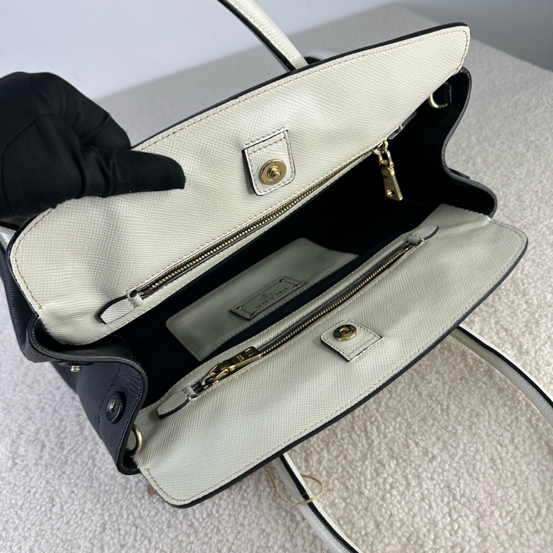 PRADA 熊貓拼色托特包 手提包 有肩帶可斜挎 白色牛皮拼黑色帆布 尺寸約33*24 款式稀有-21