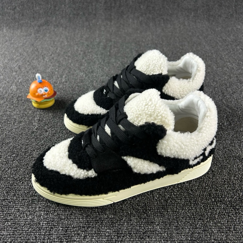 Chanel香奈兒黑白拼色羊羔毛休閒鞋 尺碼:36 98新-0