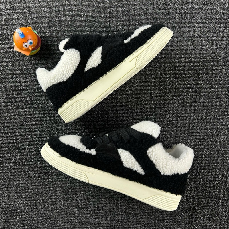 Chanel香奈兒黑白拼色羊羔毛休閒鞋 尺碼:36 98新-2