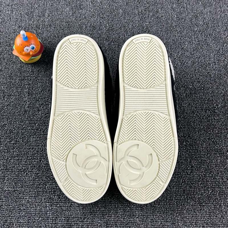 Chanel香奈兒黑白拼色羊羔毛休閒鞋 尺碼:36 98新-7