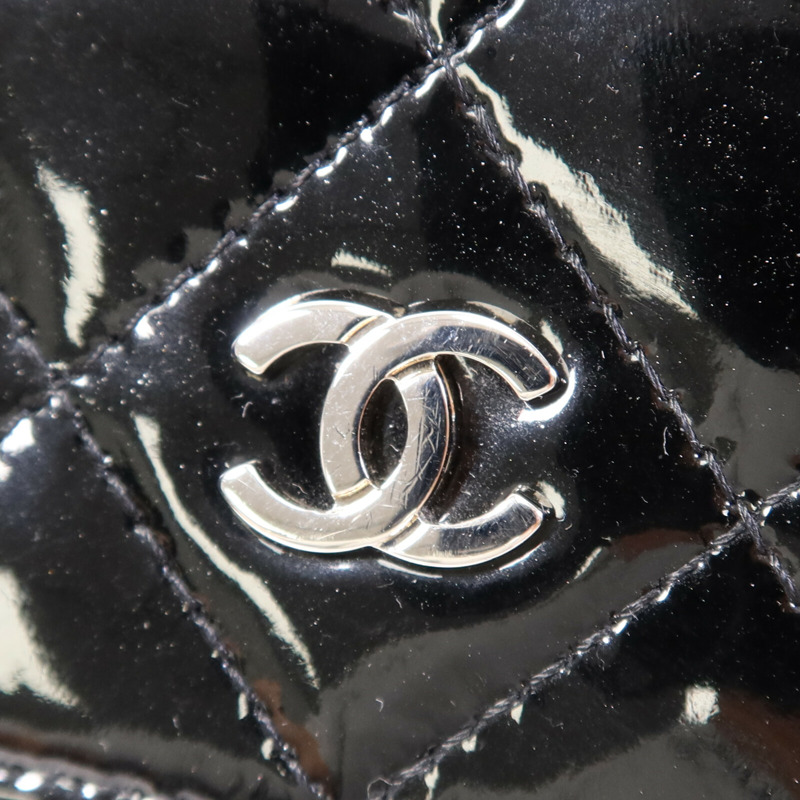 CHANEL 漆皮皮革WOC Wallet On Chain銀扣鏈帶肩背袋-6