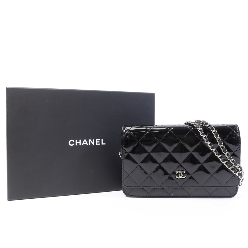 CHANEL 漆皮皮革WOC Wallet On Chain銀扣鏈帶肩背袋-9