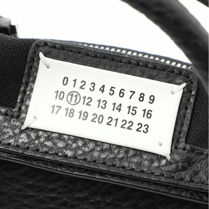 MAISON MARGIELA Maison Margiela S56WG0081 P4455 T8013 Micro 5AC 包-6