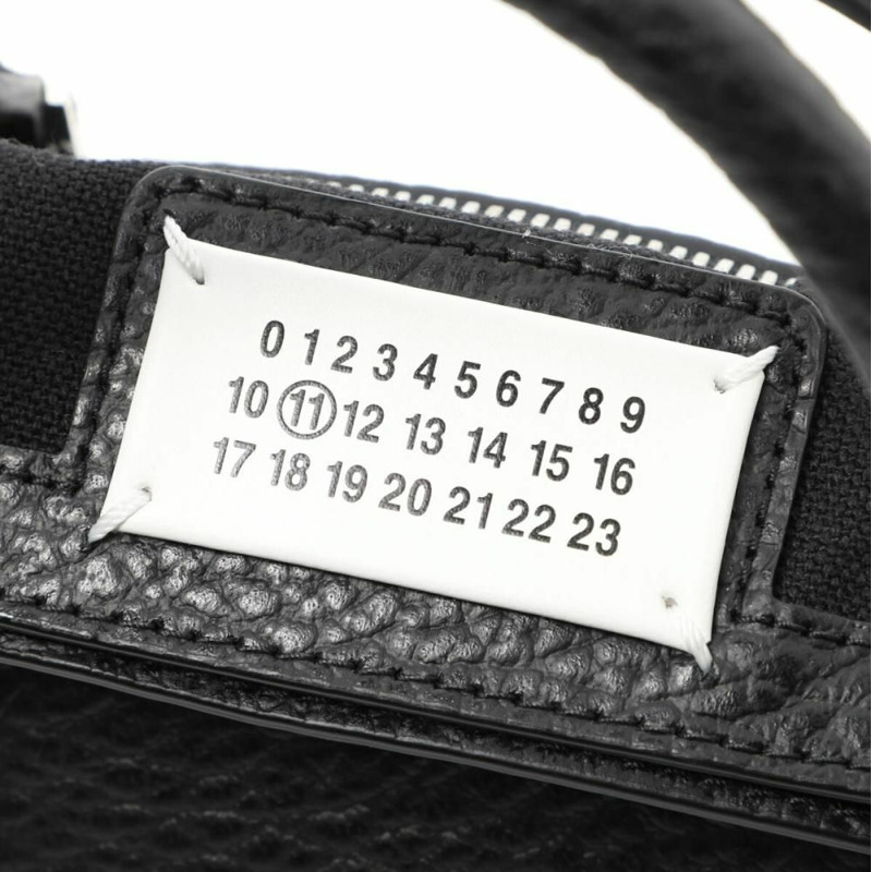 MAISON MARGIELA Maison Margiela S56WG0081 P4455 T8013 Micro 5AC 包-16