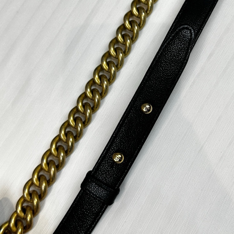 香奈兒/Chanel Leboy黑色牛皮金扣V紋中號肩背斜背包 25x8x15cm-13