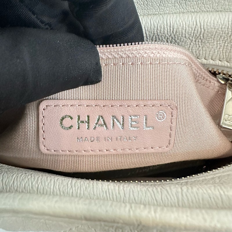 Chanel 白色漸變色流浪包小號 肩背包-11