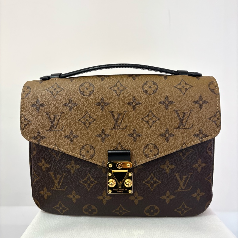 LV (M)雙色老花郵差包-1