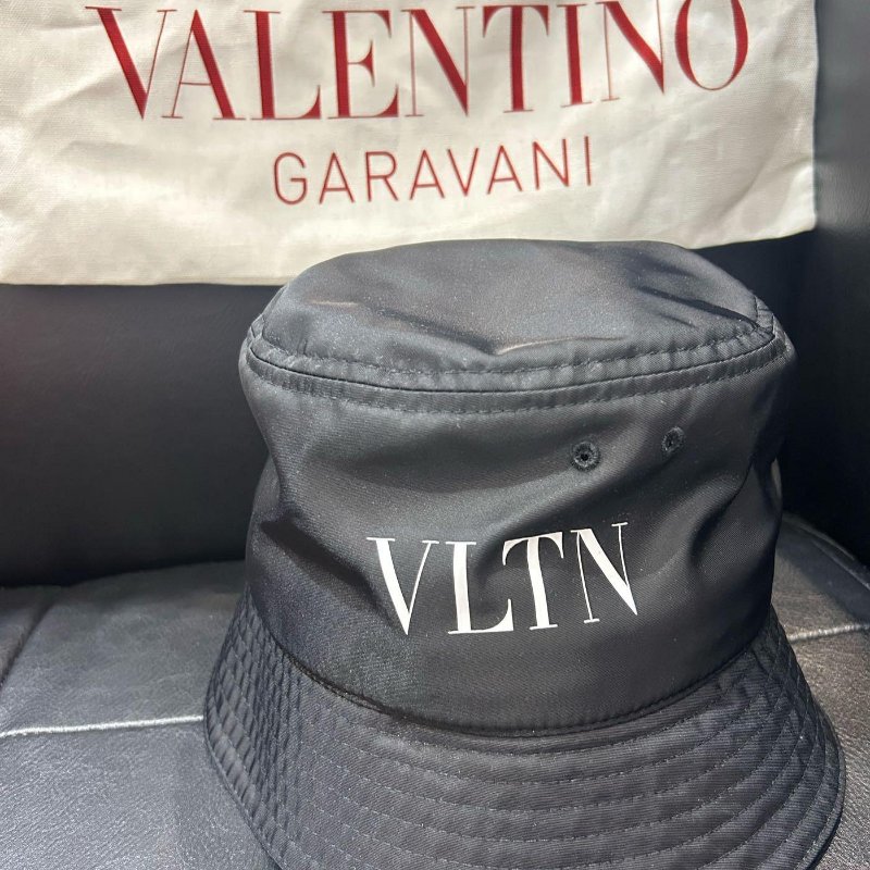 💎Han's house精品服飾💎VALENTINO 范倫鐵諾 華倫天奴 漁夫帽 男-0
