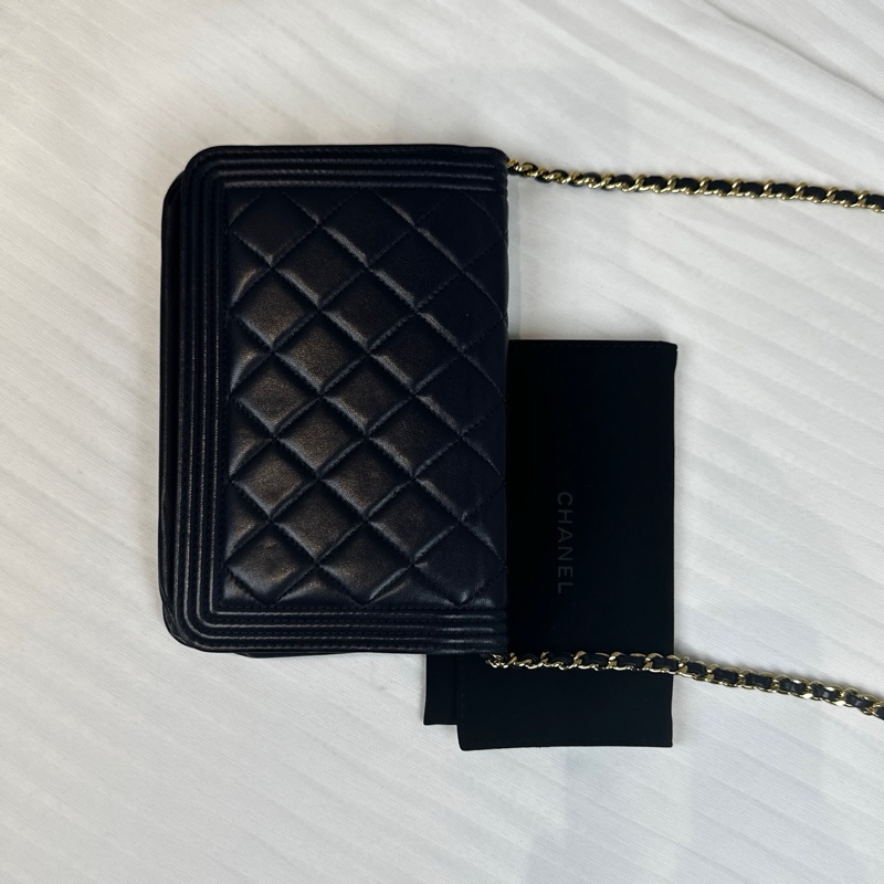香奈兒/Chanel Boy WOC Wallet On Chain 深藍色菱格羊皮金扣鏈條錢包19x3.5x12.5cm-1