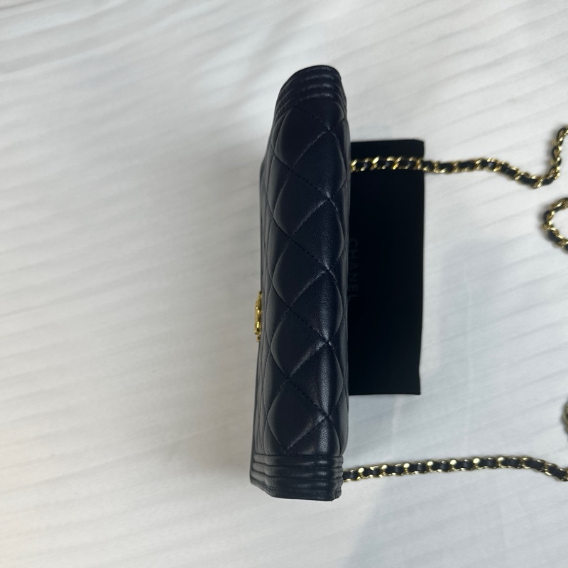 香奈兒/Chanel Boy WOC Wallet On Chain 深藍色菱格羊皮金扣鏈條錢包19x3.5x12.5cm-2