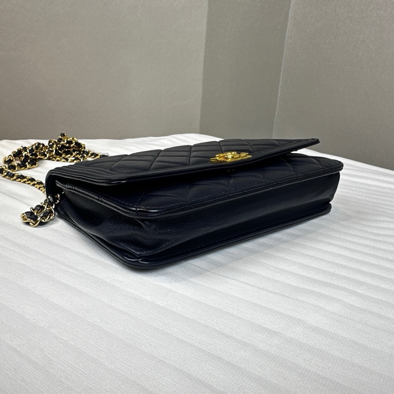 香奈兒/Chanel Boy WOC Wallet On Chain 深藍色菱格羊皮金扣鏈條錢包19x3.5x12.5cm-5