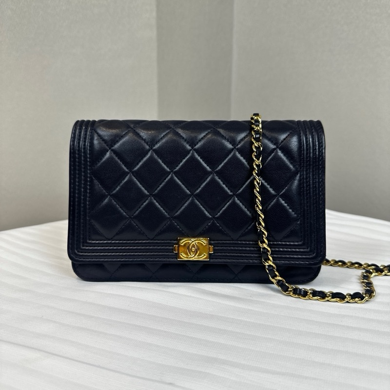 香奈兒/Chanel Boy WOC Wallet On Chain 深藍色菱格羊皮金扣鏈條錢包19x3.5x12.5cm-14