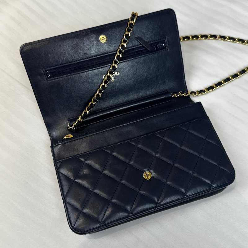 香奈兒/Chanel Boy WOC Wallet On Chain 深藍色菱格羊皮金扣鏈條錢包19x3.5x12.5cm-15
