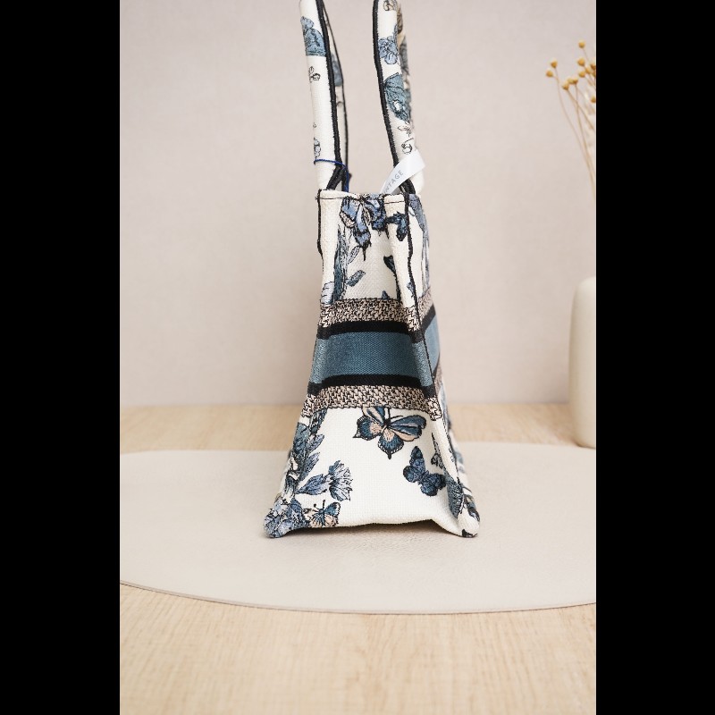 DIOR BookTote Mexico 小號蝴蝶刺繡 托特包Tote包購物袋手提包-6
