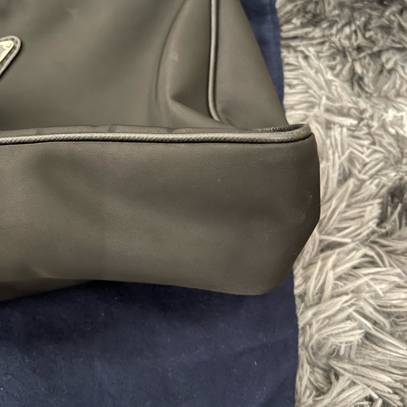 Prada尼龍三合一斜背包-8