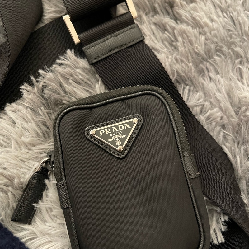 Prada尼龍三合一斜背包-12