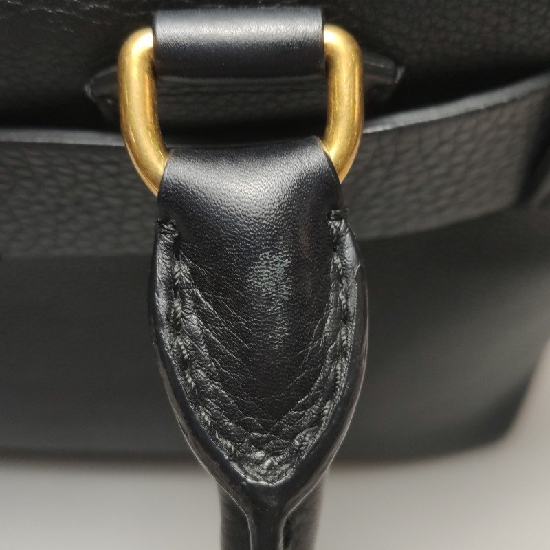Burberry The Belt 小號牛皮純色字母Logo腰帶裝飾斜挎包單肩包-16