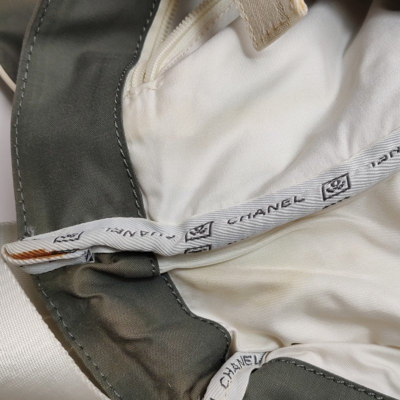 Chanel 尼龍布拼色雙Clogo中古單肩包-8