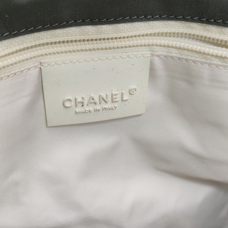 Chanel 尼龍布拼色雙Clogo中古單肩包-9