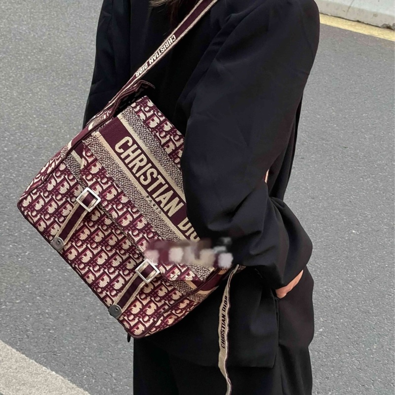 Dior 迪奧 中號 Diorcamp手袋 紅色格紋布Oblique印花刺繡單肩斜挎包郵差包 尺寸約27×25×12，自重輕容量大-6
