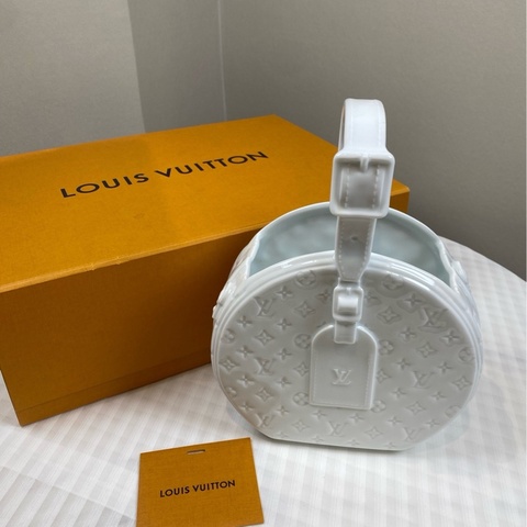 路易威登/Louis Vuitton Petite Boite Chapeau家居系列陶瓷花瓶Monogram壓紋17.5x26.5x8cm