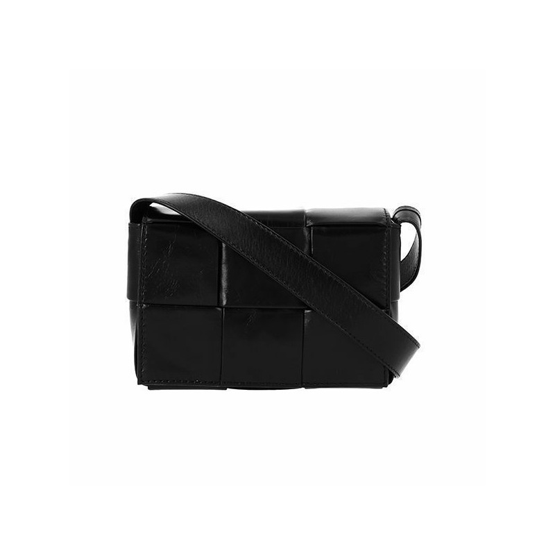 BOTTEGA VENETA Intrecciato 卡式糖果迷你斜背包 667048 VCQ72 8803-0