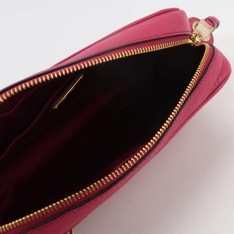 Miu Miu羊皮純色字母Logo斜挎包單肩包-6